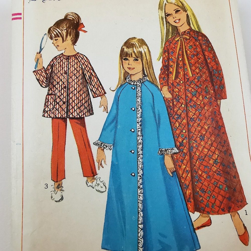 60s Simplicity Sewing Pattern 7371 Child’s Robe - Picture 3 of 9